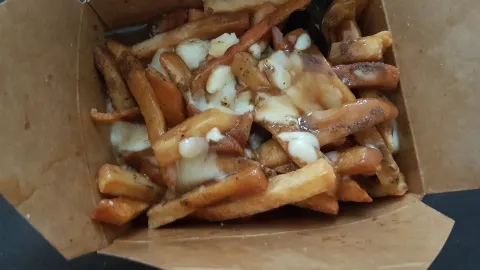 Dog-it Poutine in Simcoe County