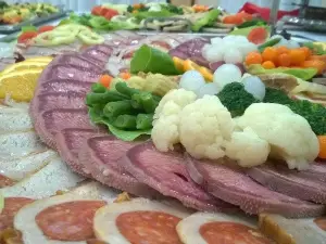 Kekfeny Restaurant