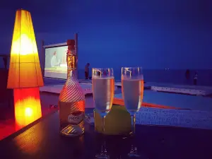 Avocado Restaurant