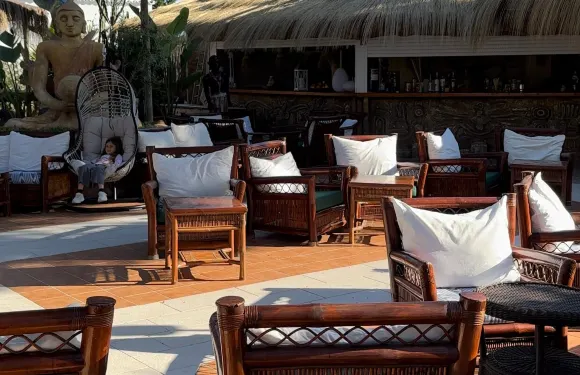 Atlantis Bar
