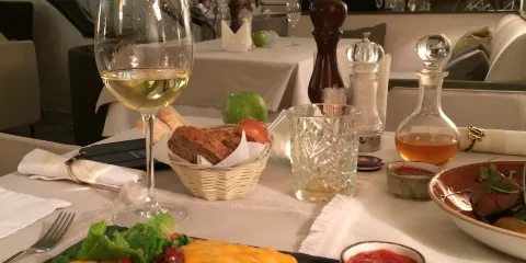 Priyut Kholostyaka