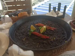 Nautico Lounge Bar & Restaurant