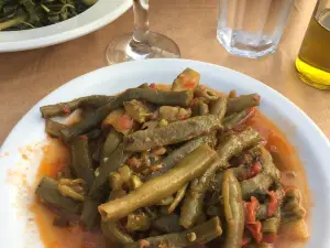 Kiki's Taverna
