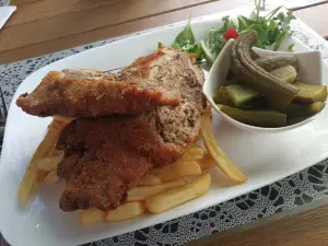 Gusto Restaurant