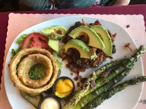 Beehive Restaurant