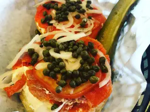Mo's Deli and Catering