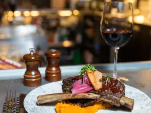Market Kitchen & Bar