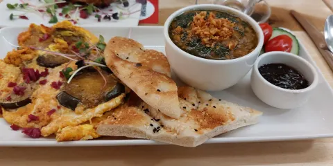 Botte Chai Bar