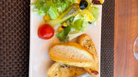 La Cabana Bar & Grill in 莫哈卡爾