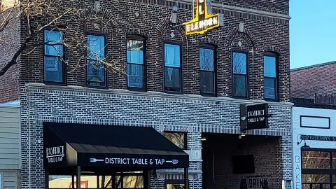 District Table and Tap in ノーフォーク