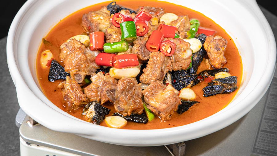 长沙五一广场荔高尊享酒店·风吹洞庭（儿时的土钵菜）