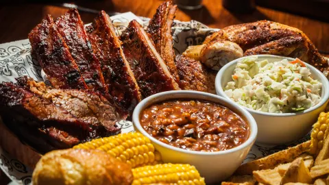 Famous Dave's Bar-B-Que in Branson