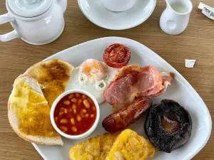 Poppy’s Coffee Shop & Restaurant