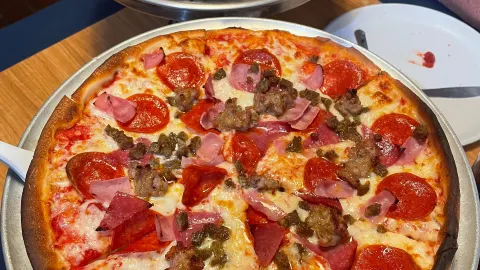 Upper Crust Pizza in Key Largo
