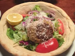 Giannos Stone Oven Pizzaria