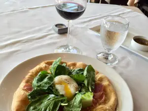 La Riv Italian Cuisine