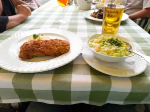 Die Schweizer Wirtin