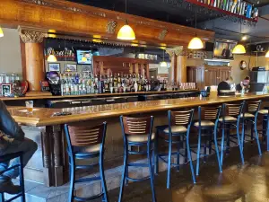 Streetcar Kitchen & Pub
