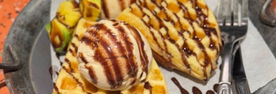 CHẠM Cafe & Kem Bơ Đà Lạt