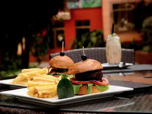 Argenti Restaurant & Lounge