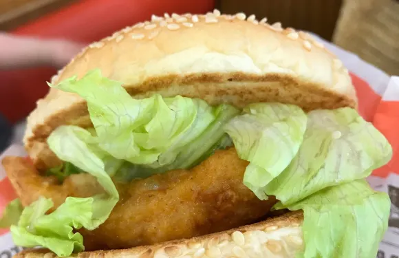 A&W Nago