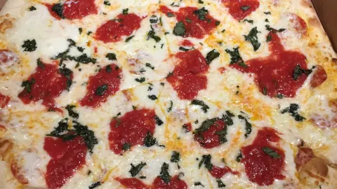 Bronx Pizza in Cheyenne