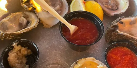 Sea-N-Suds Restaurant