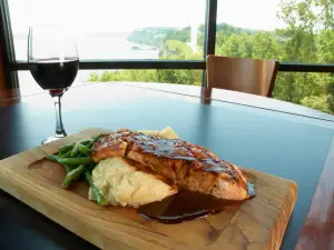 Baxter's Lakeside Grille
