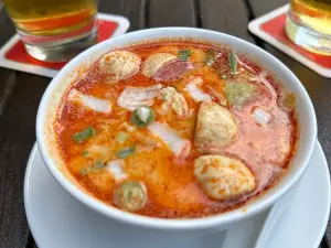 Huy's Bistro & Cafe