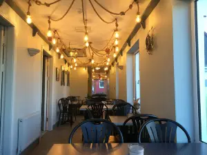 Smugglers Cafe
