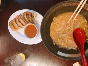 Ramen Gyoza Senmonten Hacchabo