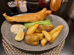 Bay Tree Bar & Grill