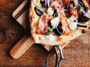 Industria Pizzeria + Bar