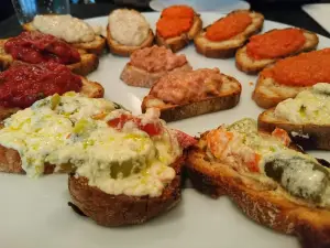 Giusi Bar Caffe' Vineria  Paninoteca Bruschetteria