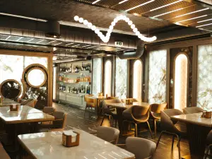 Mamma Mia Restaurant & Catering