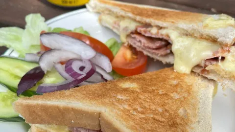 The Tin Hut Coffee Tavern in Macclesfield