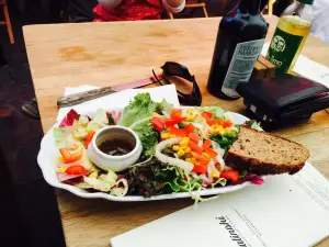 KALINSKI Wurstwirtschaft & Gin Bar