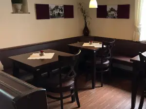 Villa | Hotel & Cafe