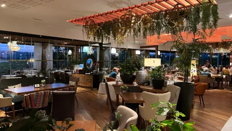 Restaurante Lua Puerto Rey in 貝拉