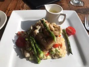Blue Heron Restaurant & Sushi
