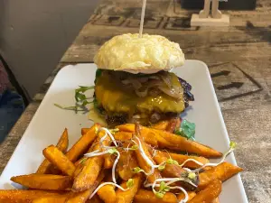 Boom Gourmet Bistro