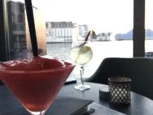 Milk Bar & Lounge
