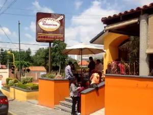 Los Almuerzos