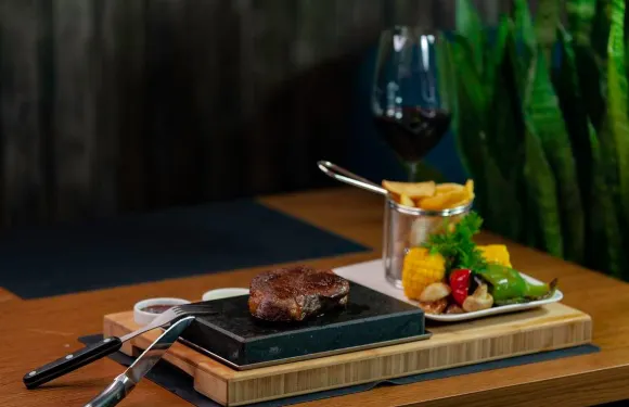 SteakHouse WhiteBull