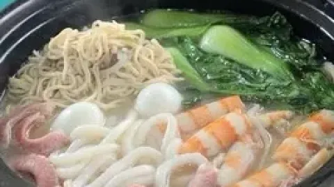 瑶家米线 in หลงโข่ว