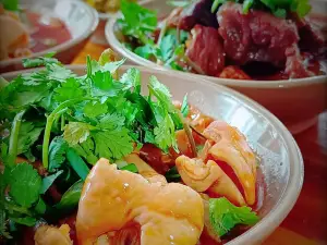 周肥肠(梓潼直营一店)