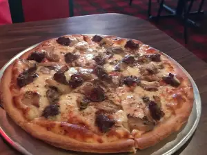 Charlie's Pizza House