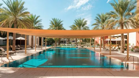 Asado - Sheraton Oman Hotel in 오만