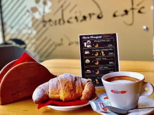 Boulevard Caffe