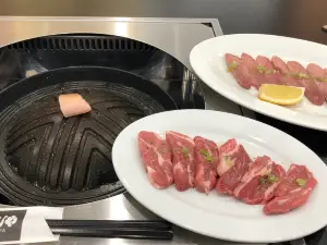 ホルモン倶楽部とんとん